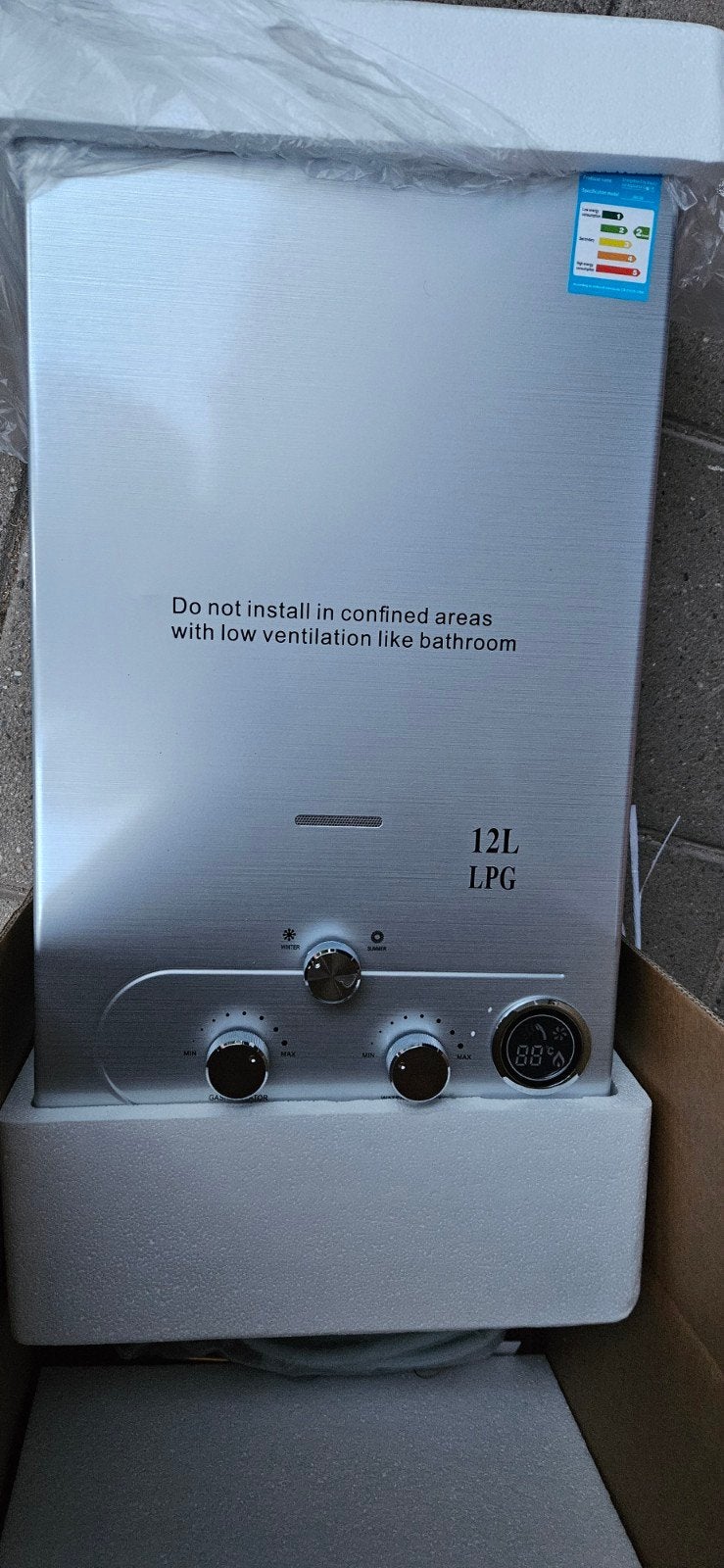 Nieuwe 12L LPG Geiser - Direct Warm Water, Ophalen of Verzenden, Minder dan 3 jaar oud, Minder dan 20 liter, Propaan of Butaan