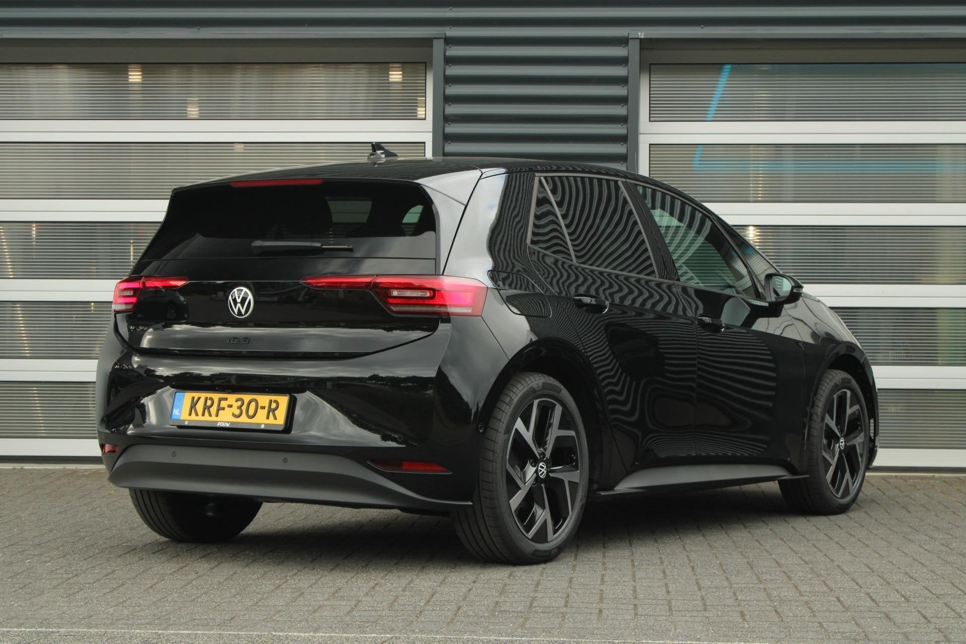 Volkswagen ID.3 204pk Pro Limited Edition 59 kWh | Steunhaak, Auto's, Volkswagen, Automaat, 12 maanden, ID.3, Origineel Nederlands