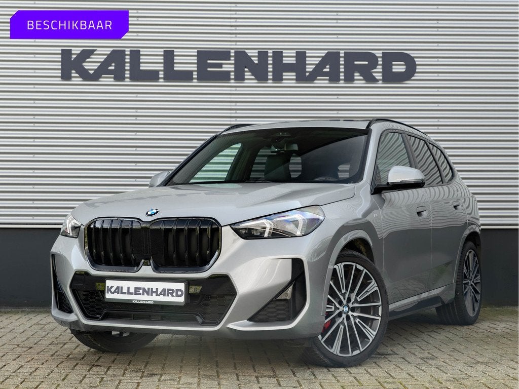 BMW X1 sDrive18i - M-Sport Pro - Pano - Trekhaak - Memoryzet, Auto's, BMW, 12 maanden, 136 pk, Gebruikt, Leder
