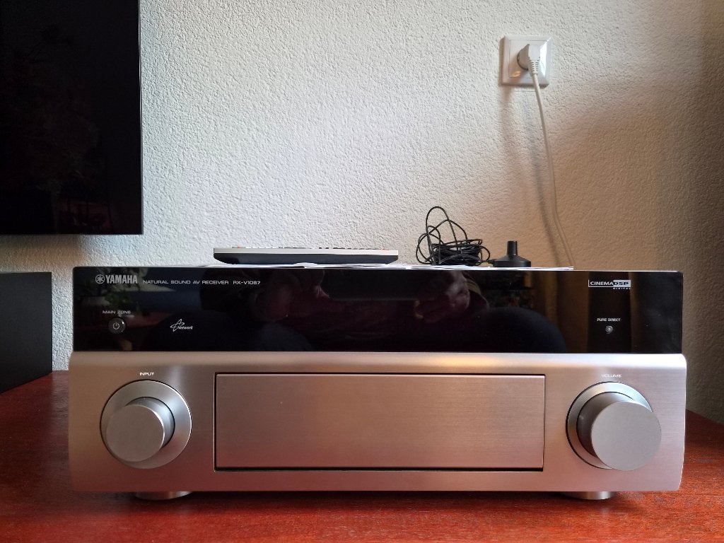 Yamaha AV receiver RX-V1067, Ophalen, Overige systemen, Yamaha, Zo goed als nieuw