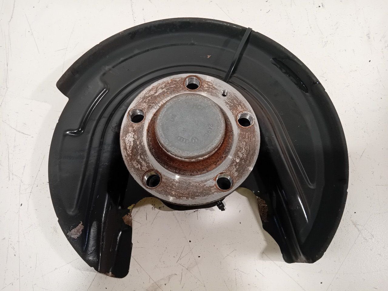 Wielnaaf links achter Volkswagen Polo, Onderdelen@venauto.nl, Van der Ven Autorecycling B.V., Gebruikt, Ettenseweg 76, 4706 PB Roosendaal, The Netherlands
