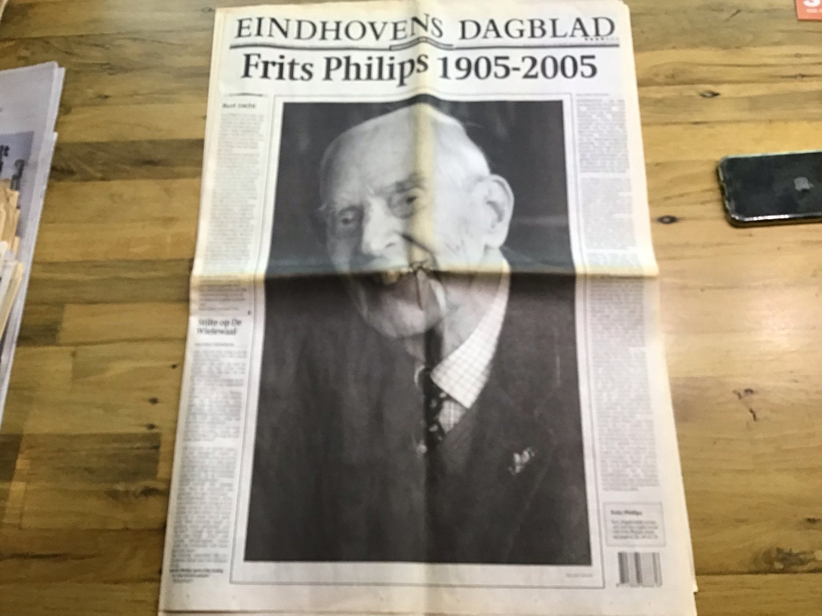 Eindhovens Dagblad: Frits Philips overlijden 5 dec 2005, Ophalen of Verzenden, Gelezen, Krant