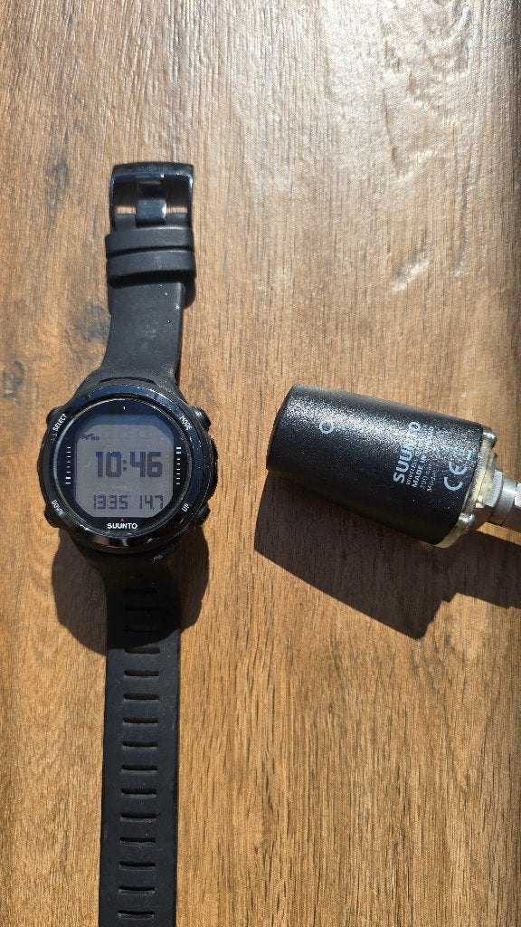 Suunto d4i met draadloze zender, Ophalen of Verzenden, Zo goed als nieuw, Duikcomputer