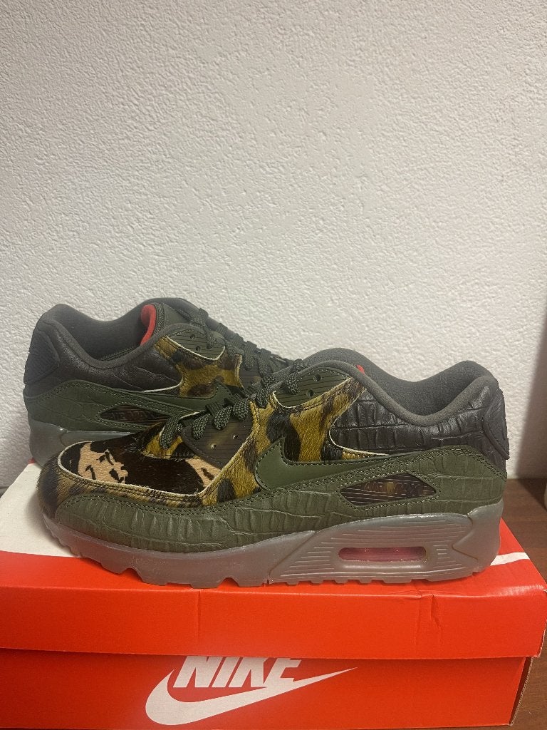 Nike Air Max 90 Camo Croc maat 43 & 44, Kleding | Heren, Schoenen, Ophalen of Verzenden, Nieuw, Overige kleuren, Nike