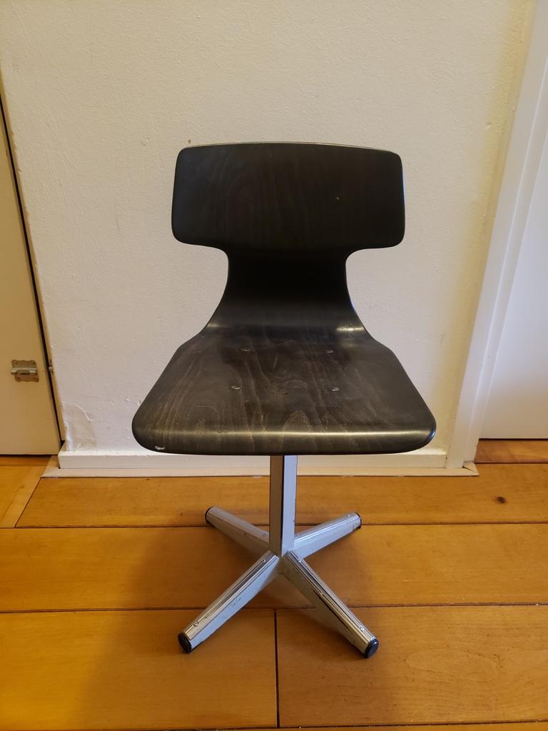 Vintage schoolstoeltje, Kinderen en Baby's, Kinderkamer | Tafels en Stoelen, Ophalen, Gebruikt, Stoel(en)