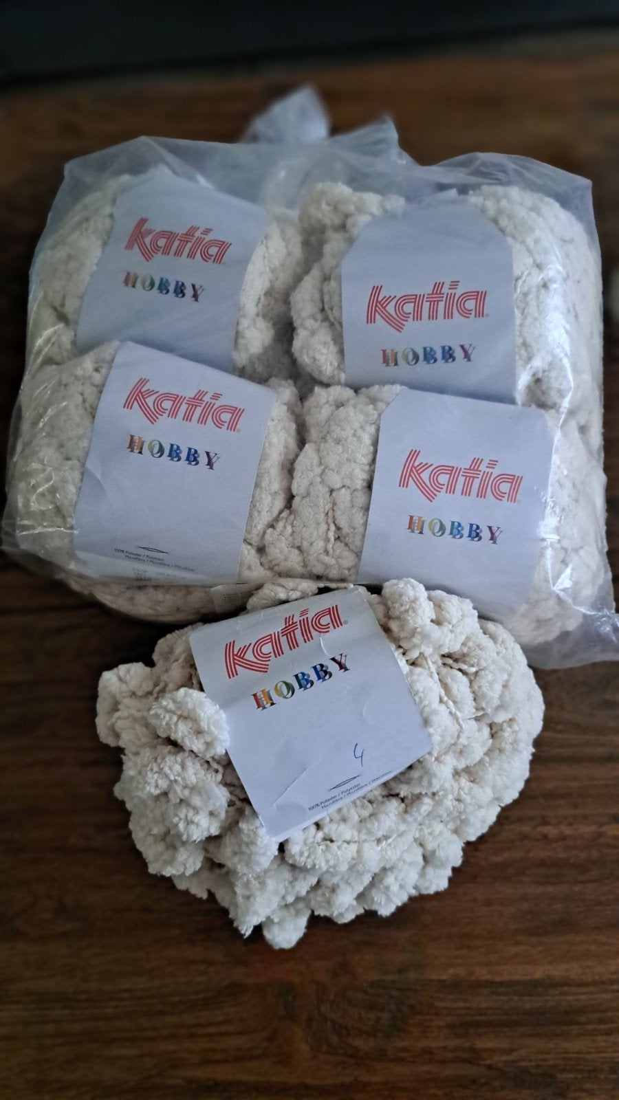Katia Hobby Bolletjesgaren - 5 bollen beige, Hobby en Vrije tijd, Breien en Haken, Ophalen of Verzenden, Nieuw, Breien of Haken