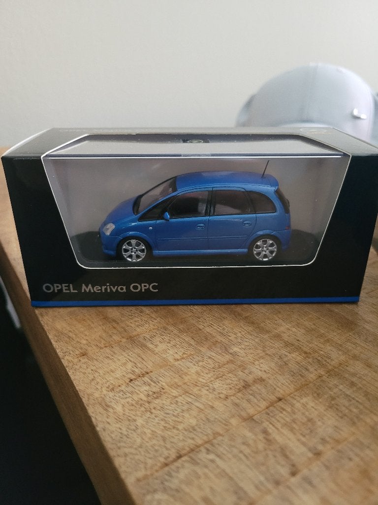 opel meriva opc 1:43, Hobby en Vrije tijd, Modelauto's | 1:43, Ophalen of Verzenden, Zo goed als nieuw, Auto, Overige merken