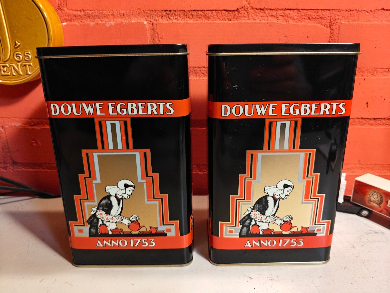 Set van 2 Douwe Egberts Anno 1753 voorraadblikken, Verzamelen, Blikken, Ophalen of Verzenden, Koffie