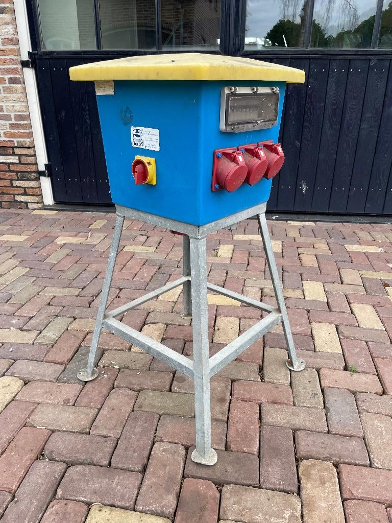 Stroomverdeelkast/paddestoel/bouwstroom, Ophalen, Zo goed als nieuw, Overige typen