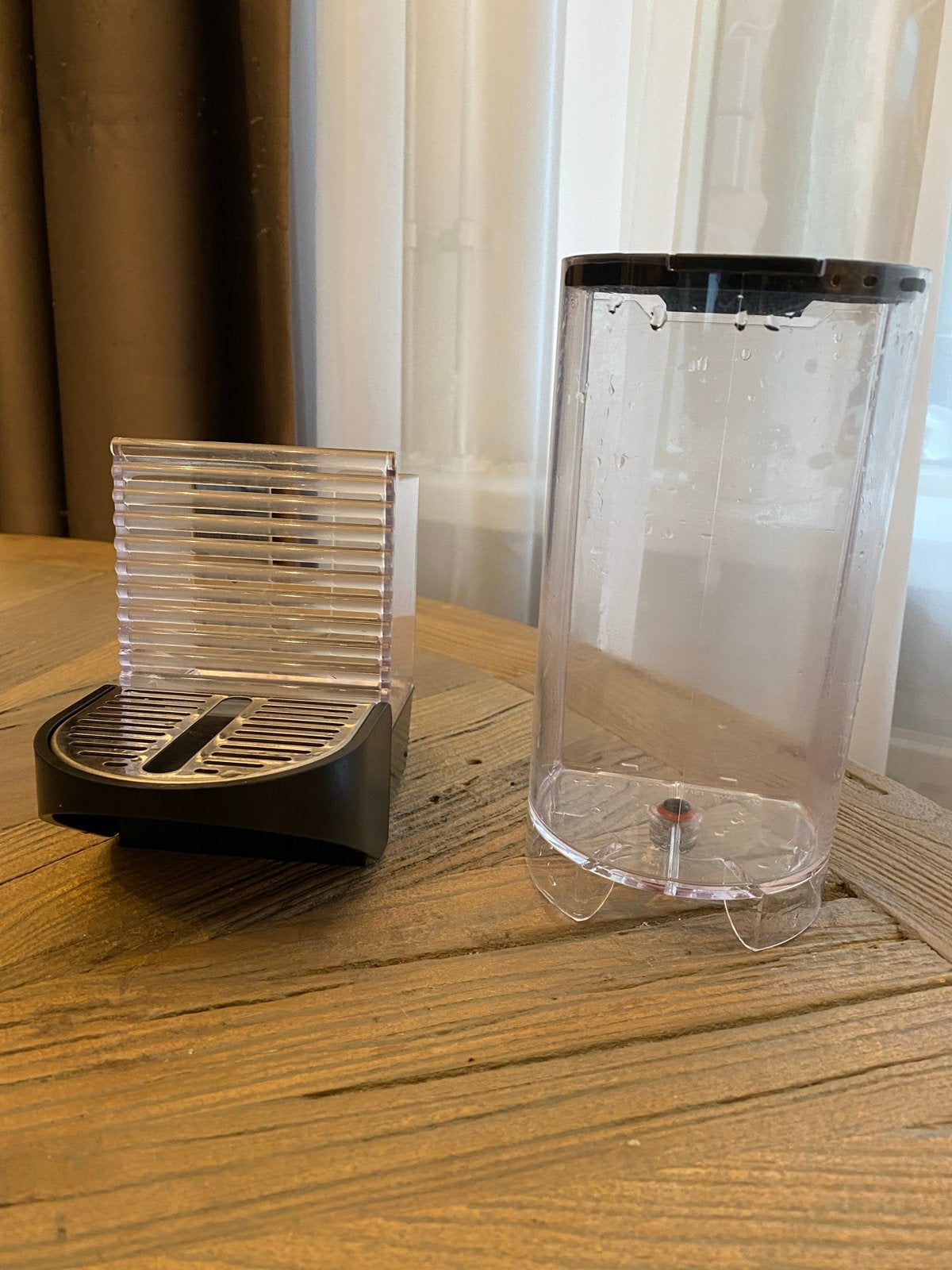Nespresso Krups TYPE XN 304 onderdelen: lekbakje, waterreser, Ophalen of Verzenden, Zo goed als nieuw