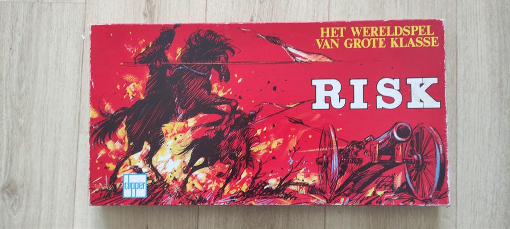Oude versie Risk (4 missende opdrachtkaarten), Hobby en Vrije tijd, Gezelschapsspellen | Bordspellen, Vijf spelers of meer, Ophalen of Verzenden