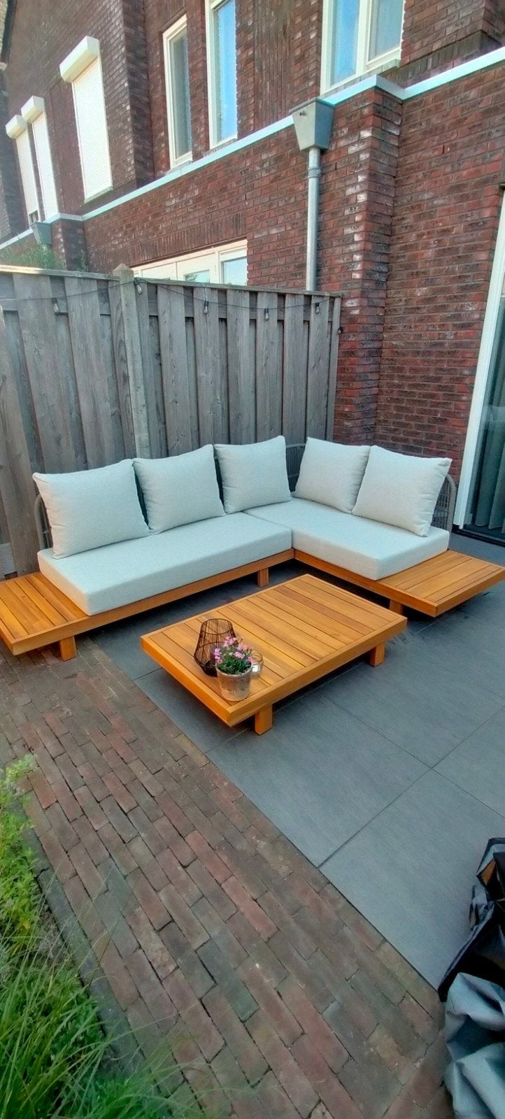 Luxe houten loungeset,kussens,bijpassende salontafel en hoes, Ophalen, 5 zitplaatsen, Zo goed als nieuw, Loungeset