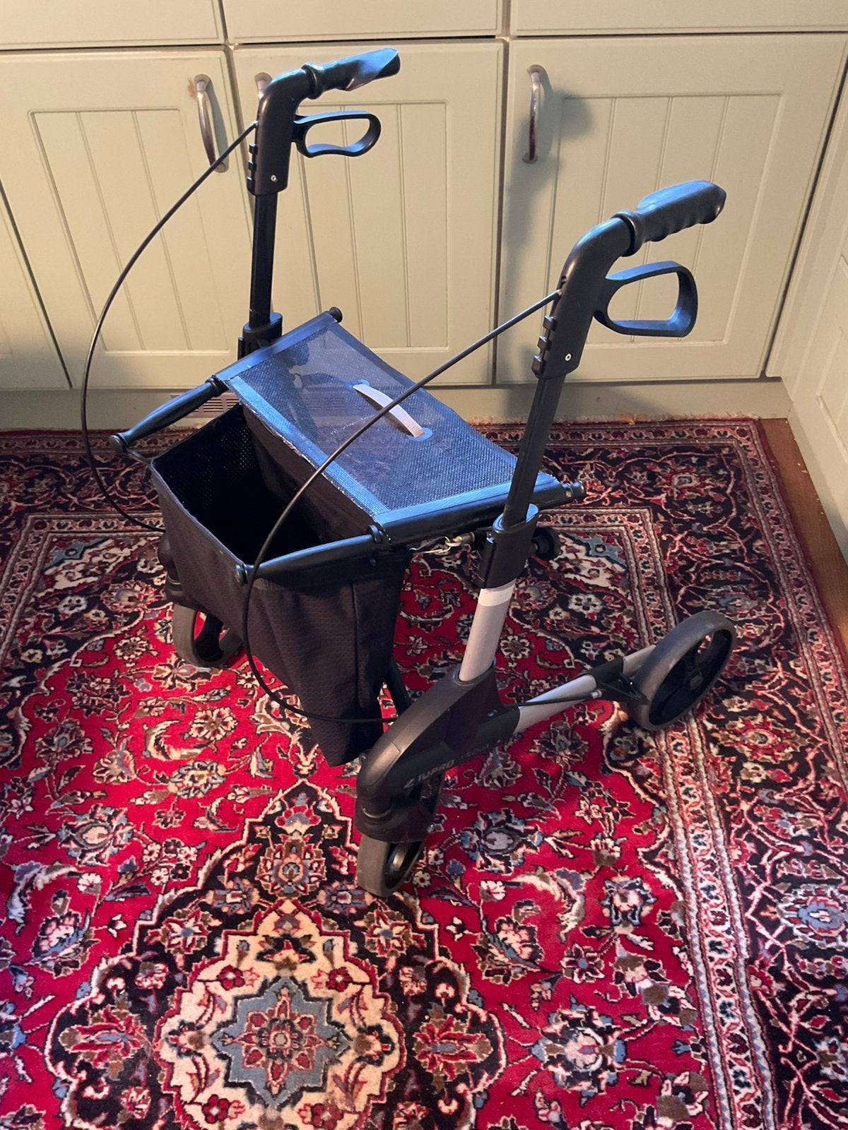 Keurig nette Topro Troja Viva S rollator met tasje, Ophalen, Zo goed als nieuw