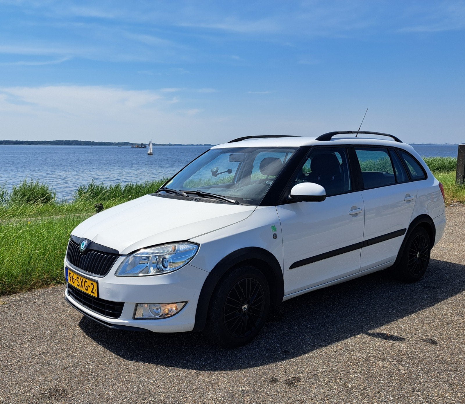 Skoda Fabia  € 1500,00, Auto's, Euro 5, Stof, 1219 kg, Wit