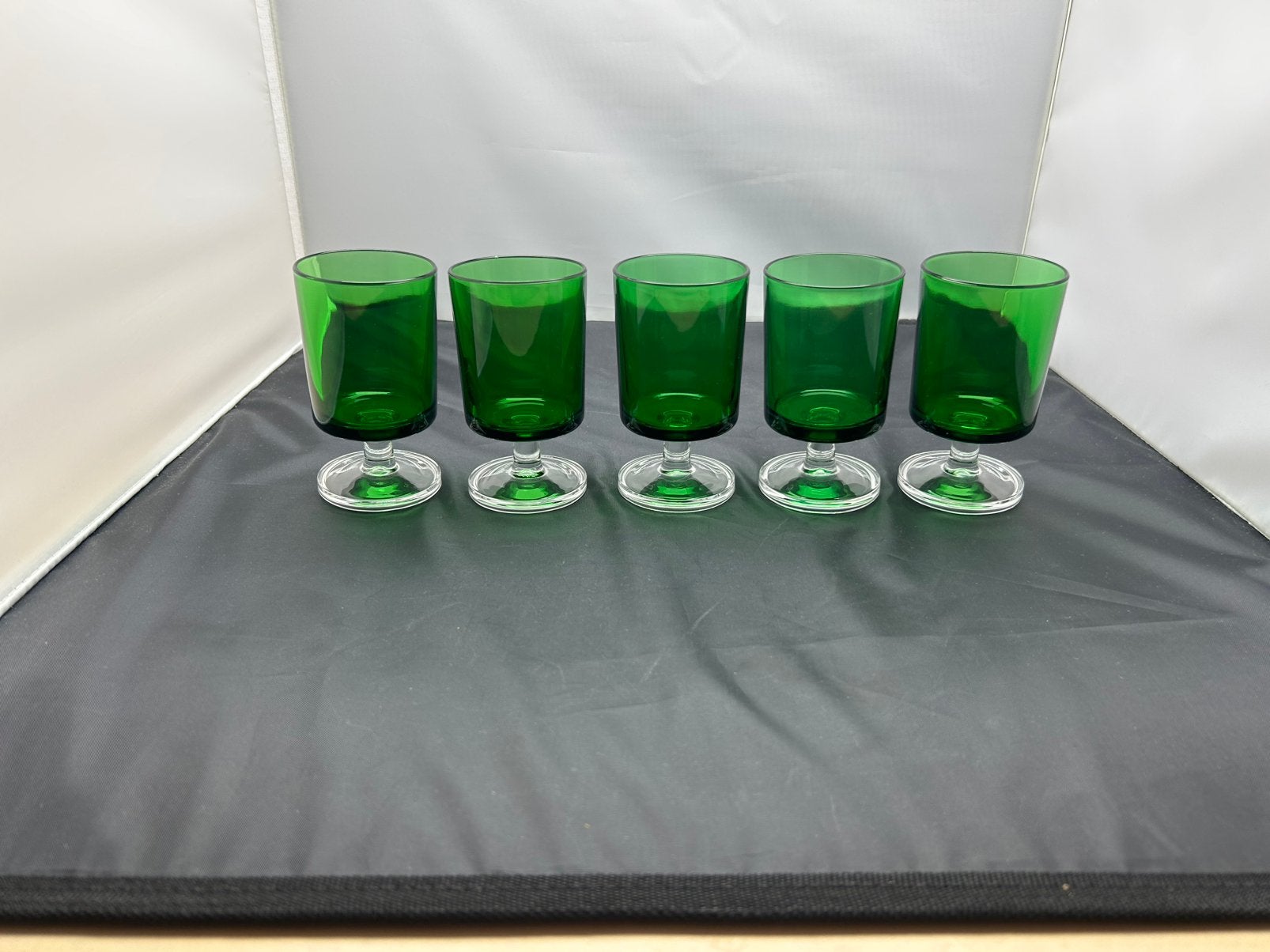 5x Vintage Luminarc Cavalier glazen Smaragd groen 70s, Ophalen