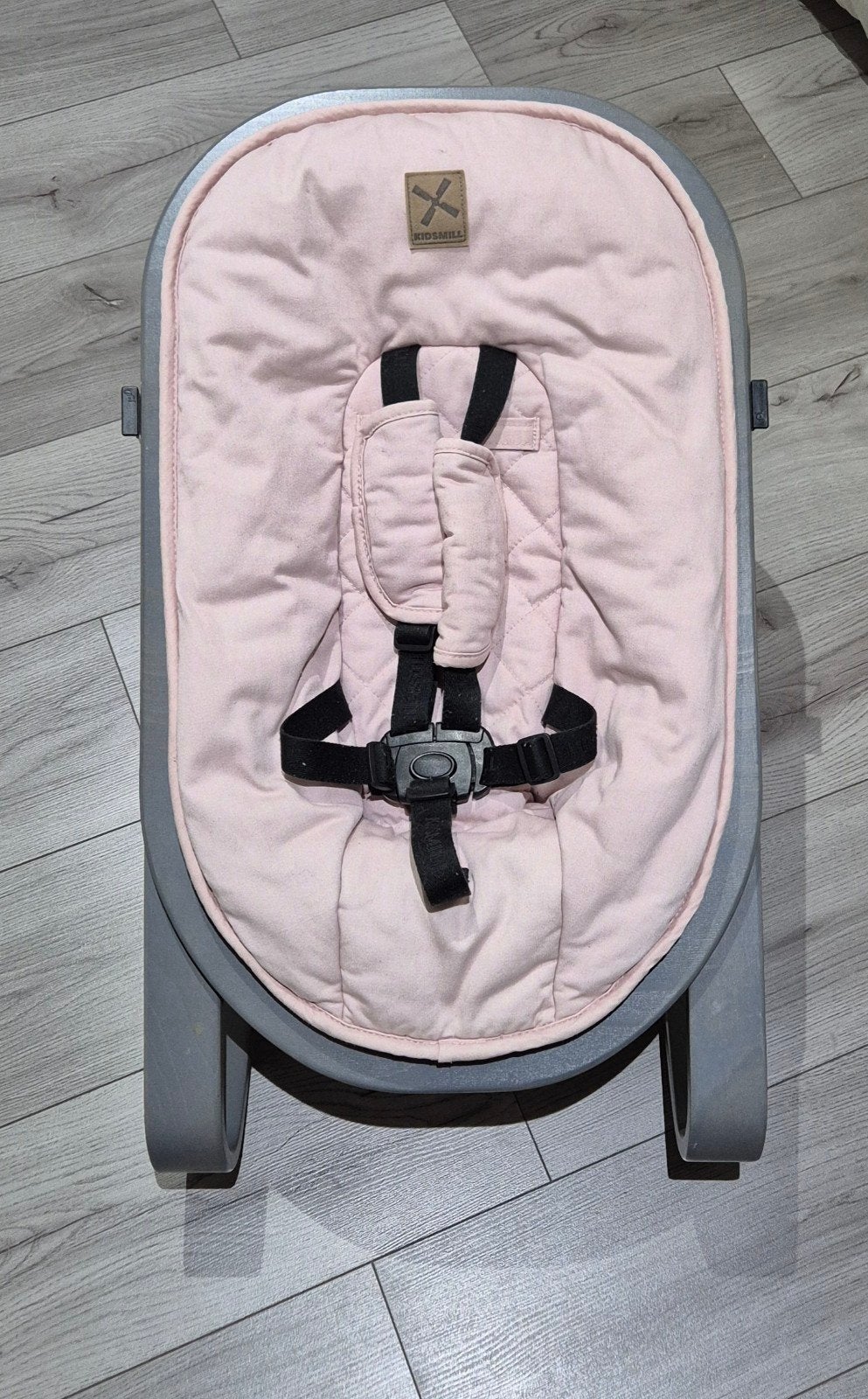 Kidsmill kussen voor wipstoel/kinderstoel - lichtroze, Overige merken, Gebruikt, Wipstoel, Ophalen of Verzenden