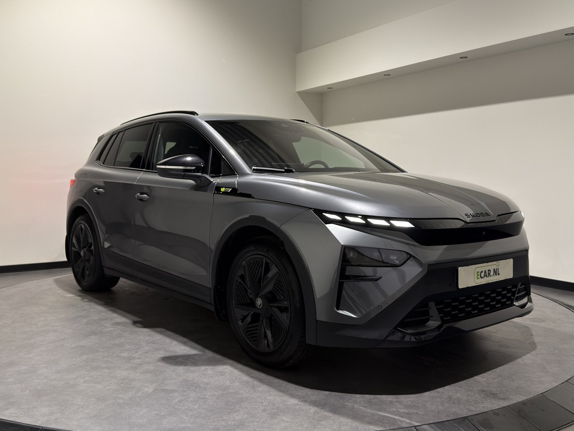 Skoda Elroq 85X RS | ACC | Sportonderstel | Adaptief demping, Met garantie (alle), 24 min, 340 pk, Origineel Nederlands