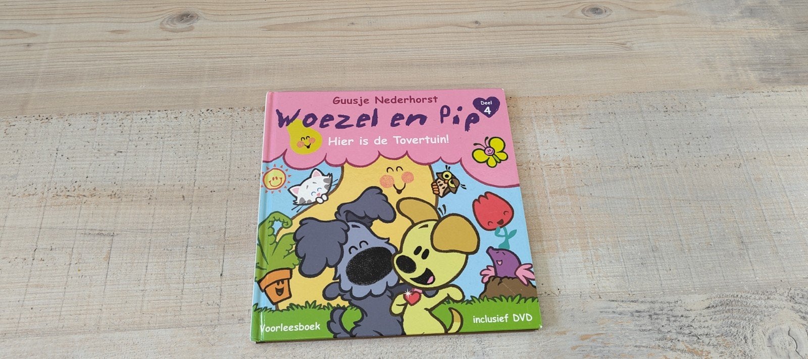 Woezel en Pip: Hier is de Tovertuin! (excl. DVD), Boeken, Ophalen of Verzenden, Gelezen, Guusje Nederhorst