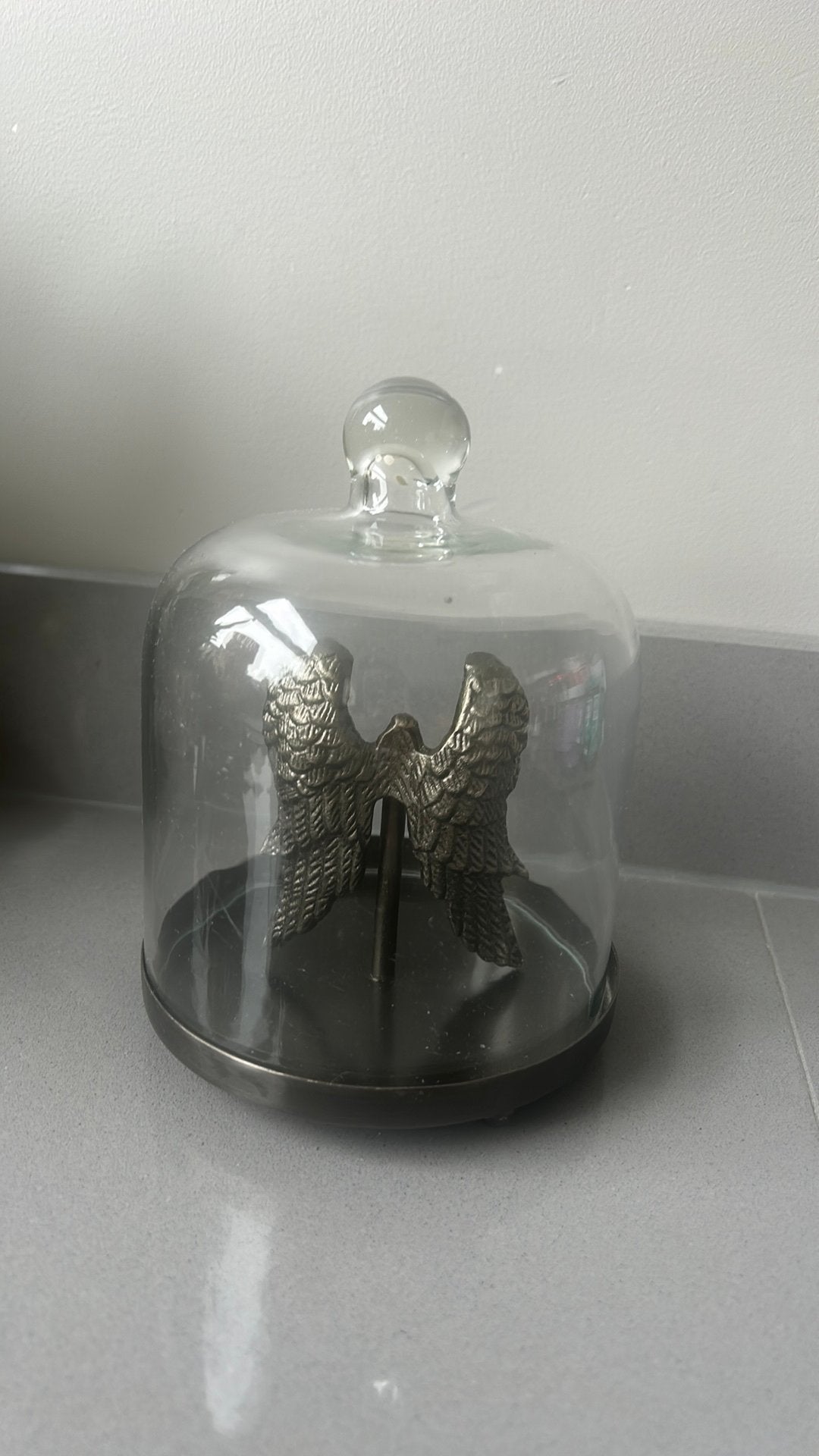 Be pure home Glazen Stolp met Engelenvleugels Antique Brass, Ophalen, Gebruikt