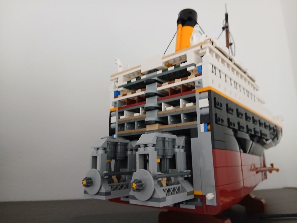 Foto 7 van Lego Titanic