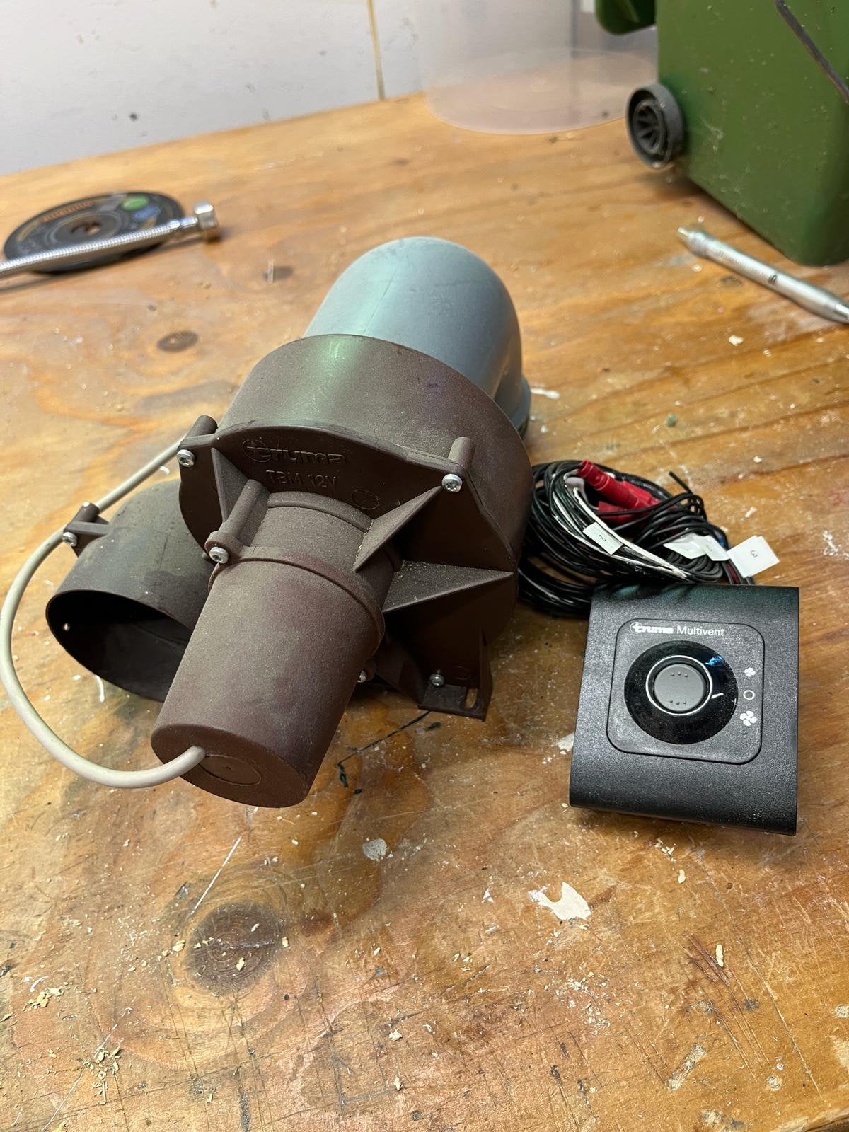 TRUMA Ventilator incl boekje en aansturing, Ophalen of Verzenden, Zo goed als nieuw