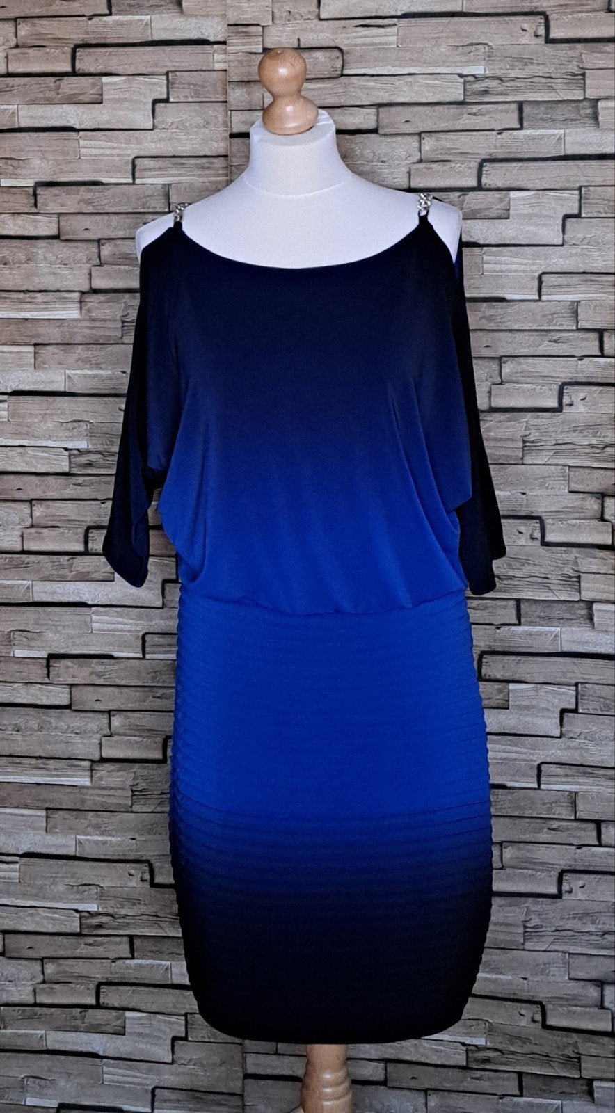 FRANK LYMAN - Stijlvolle blauwe jurk, maat 44, Kleding | Dames, Maat 42/44 (L), Zo goed als nieuw, Knielengte, X