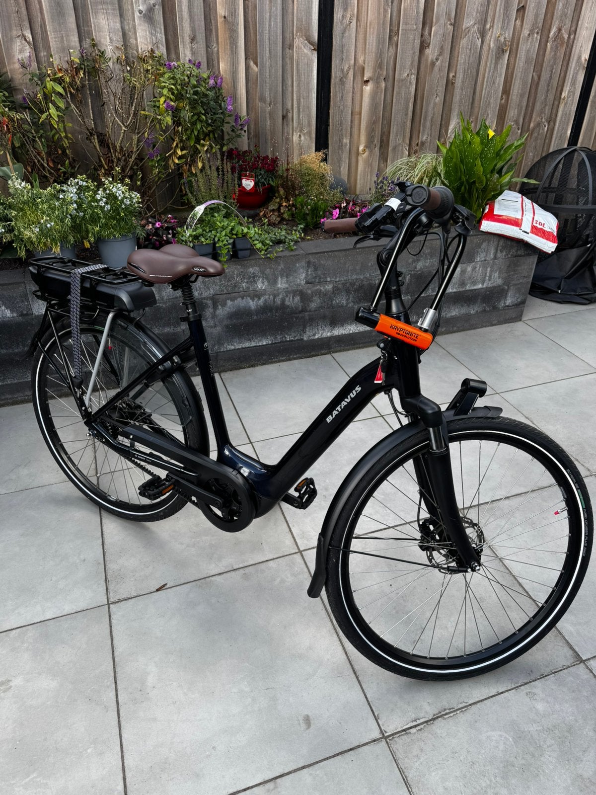 Batavus Finez E-Go Exclusive XN8 | 53,8 km | Bosch, Fietsen en Brommers, Ophalen, Batavus, Zo goed als nieuw, 51 tot 55 cm