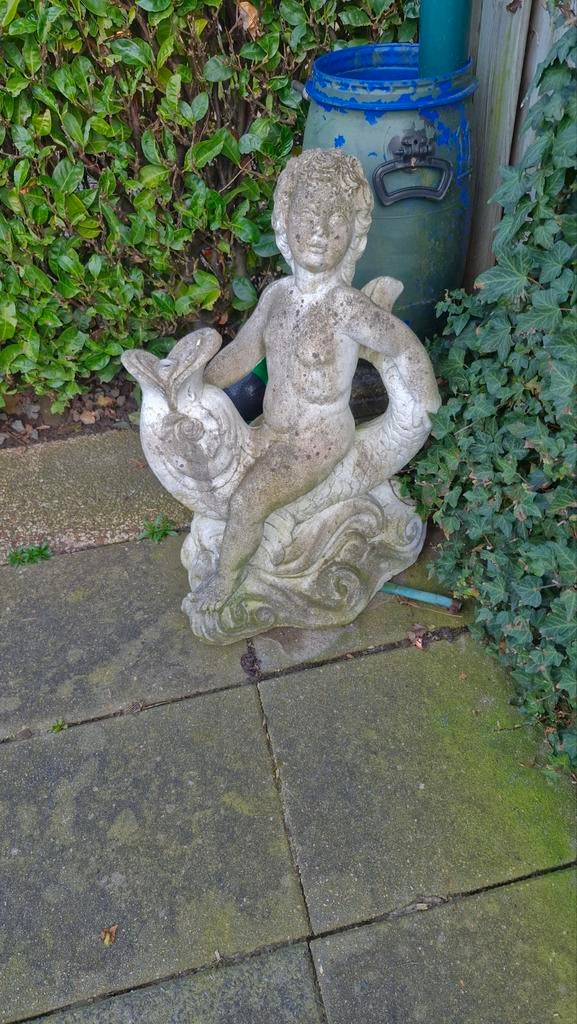 Tuinbeeld van engel op dolfijn, Tuin en Terras, Tuinbeelden, Ophalen