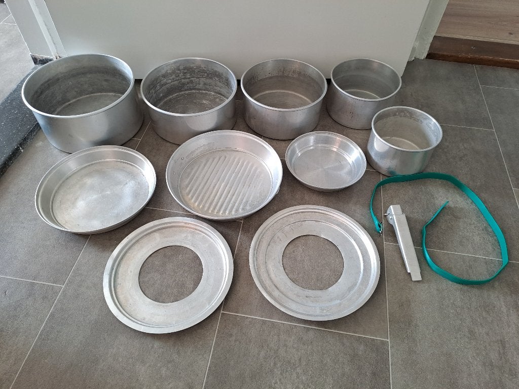 vintage aluminium pannenset voor de camping, Caravans en Kamperen, Kampeeraccessoires, Ophalen of Verzenden, Gebruikt