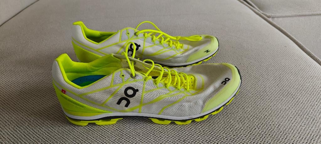 Nieuwe hardloopschoenen On Running Cloudflash SS20, maat 46, Sport en Fitness, Loopsport en Atletiek, Overige merken, Hardloopschoenen