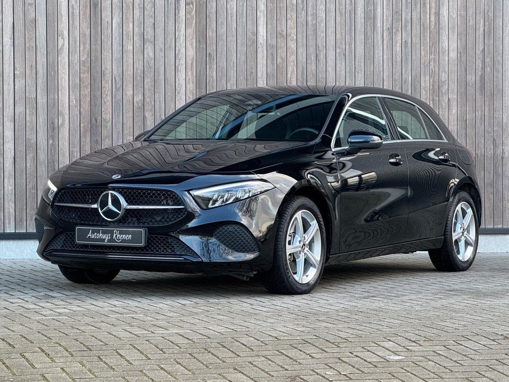 Mercedes-Benz A-klasse 250 e Star Edition / Camera / ACC /, Auto's, Mercedes-Benz, 1525 kg, Gebruikt, Zwart, 4 cilinders
