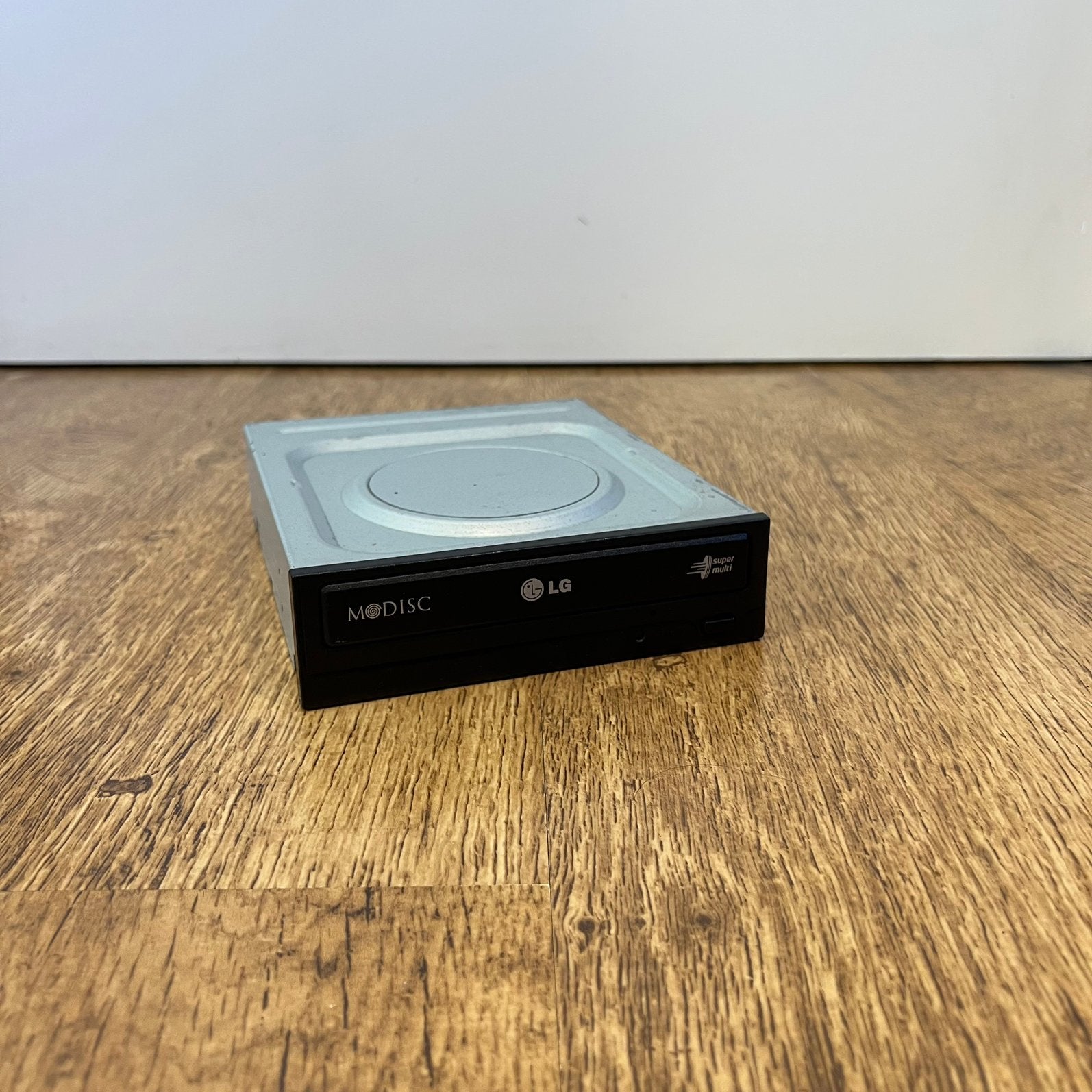 LG GH24NS90 DVD-brander, Computers en Software, Optische drives, Intern, Gebruikt, Ophalen of Verzenden, Dvd