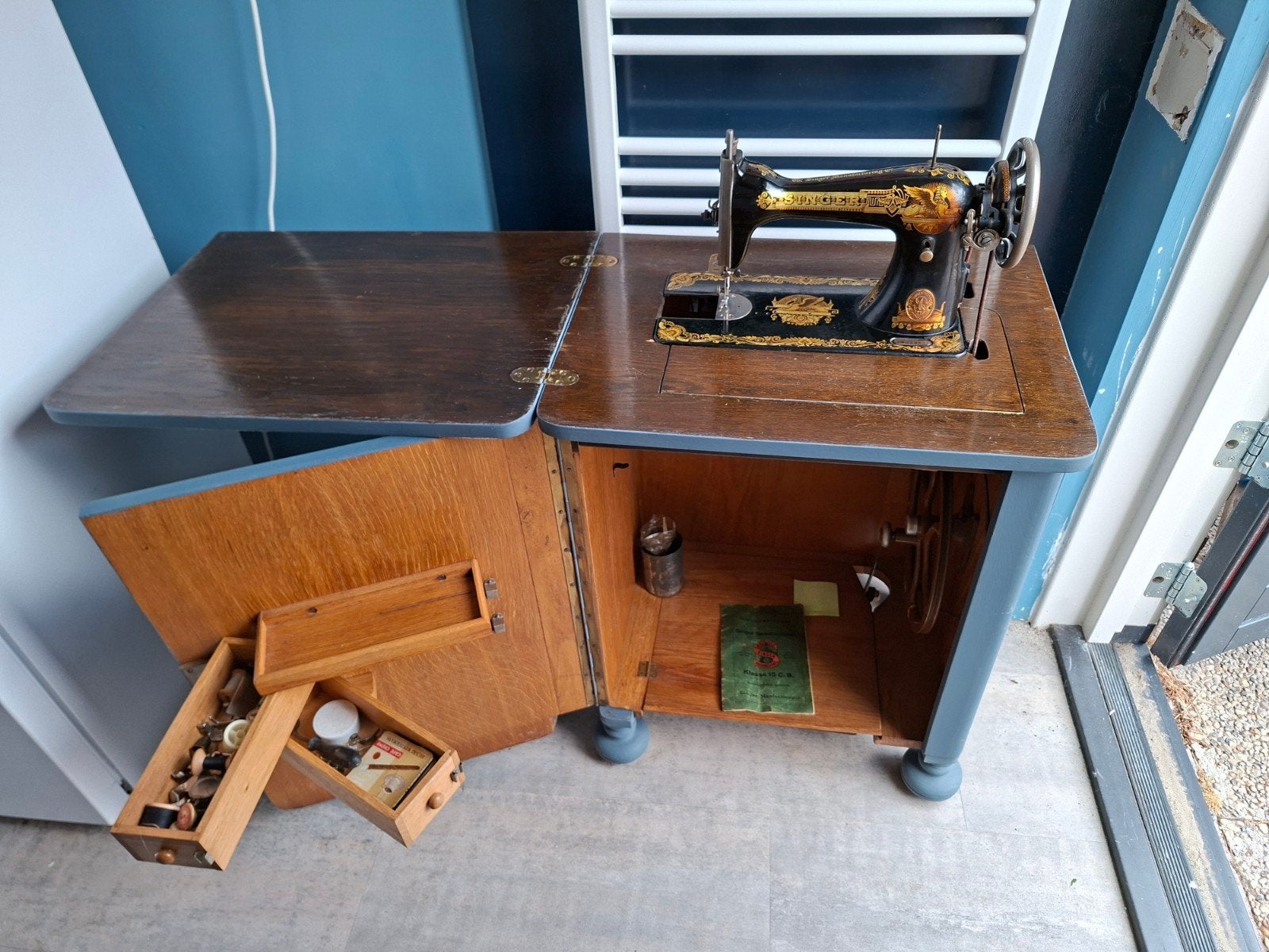 Antieke Singer Naaimachine in Kast - Werkend, Antiek en Kunst, Ophalen