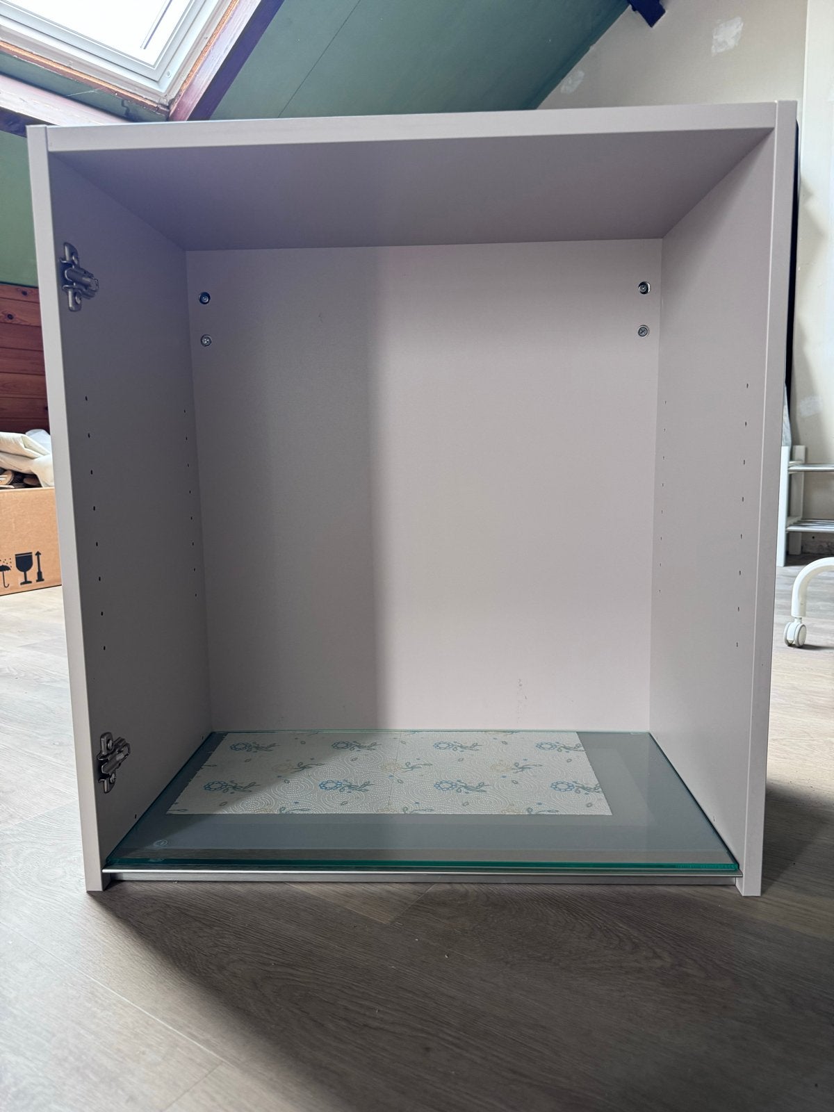 Witte bovenkasten met glazen legger en lichtbodem, Huis en Inrichting, Keuken | Keukenelementen, Ophalen, 200 cm of meer, 75 cm of meer