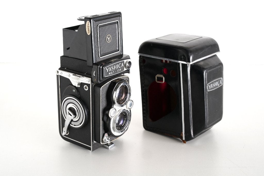 2 Yashica camera's + 2x originele Yashica opzet telelens, Ophalen of Verzenden, Gebruikt, Spiegelreflex, Overige Merken