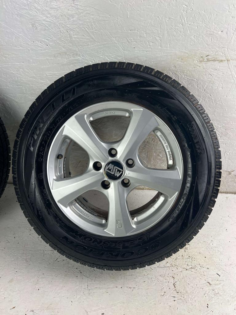 Mitsubishi outlander Hyundai tucson sportage winterset 16”, Auto-onderdelen, Niet ingevuld, 16 inch, Banden en Velgen, Niet ingevuld