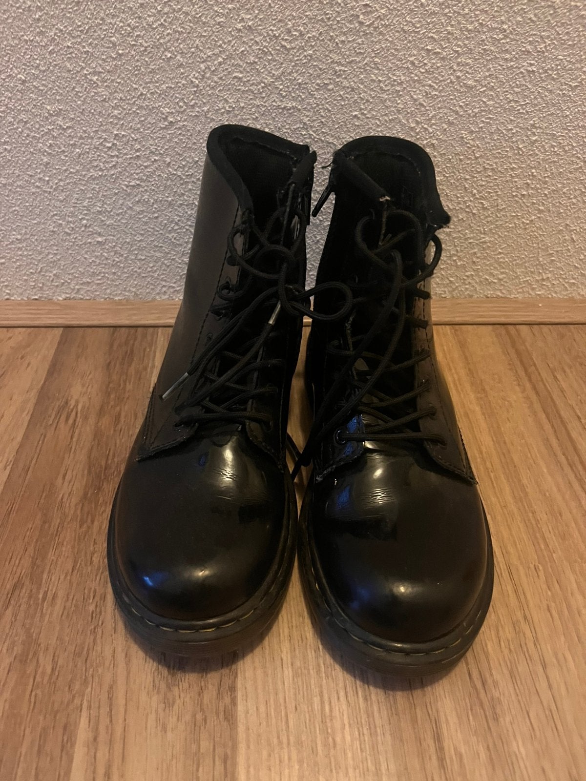 Dr. Martens maat 33, Kleding | Dames, Schoenen, Ophalen of Verzenden, Zo goed als nieuw, Zwart