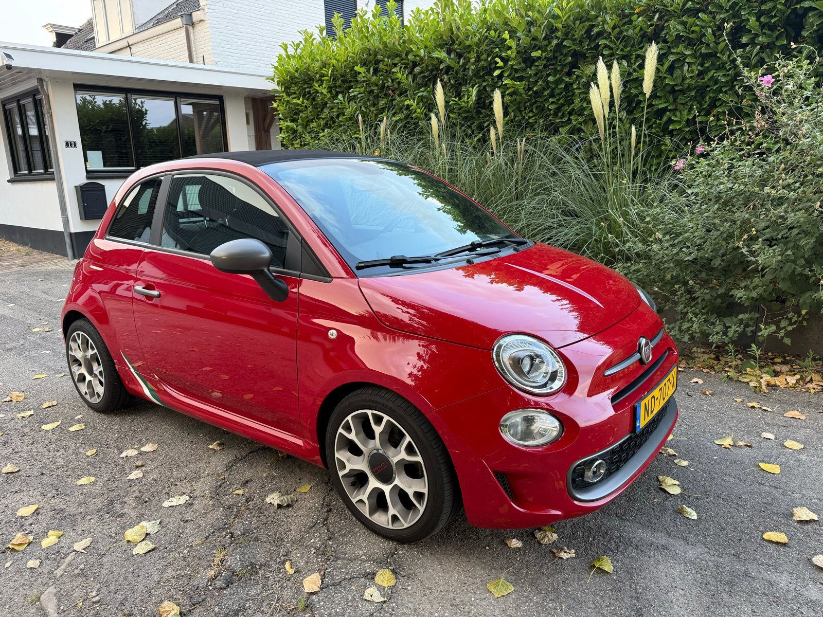 Prachtige Fiat 500 Cabrio Sport Turbo 80pk 2016 Rood, Leder en Stof, Origineel Nederlands, Handgeschakeld, 26 km/l