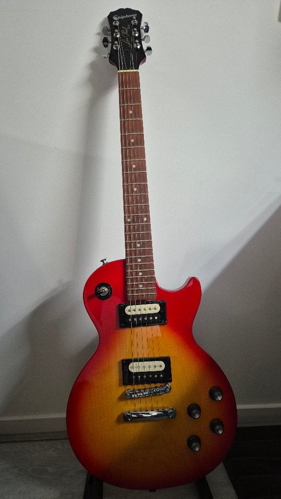 Epiphone Les Paul Studio LT, Herritage Cherry Sunburts, Ophalen, Zo goed als nieuw, Solid body, Epiphone