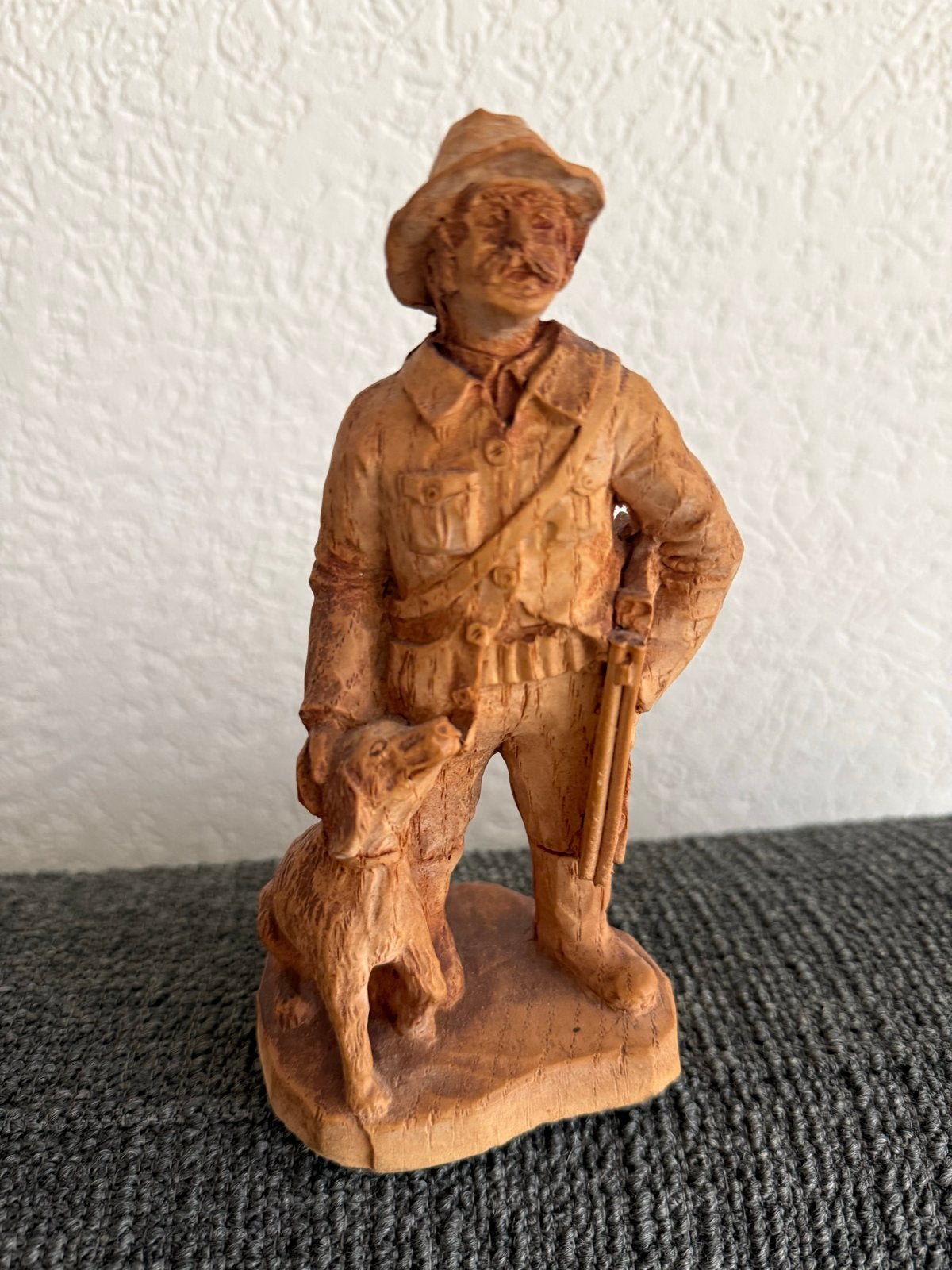 Houtsnijwerk Jager met Hond - ca. 15cm hoog, Ophalen, Houtsnijwerk, Minder dan 20 cm, Handgemaakt