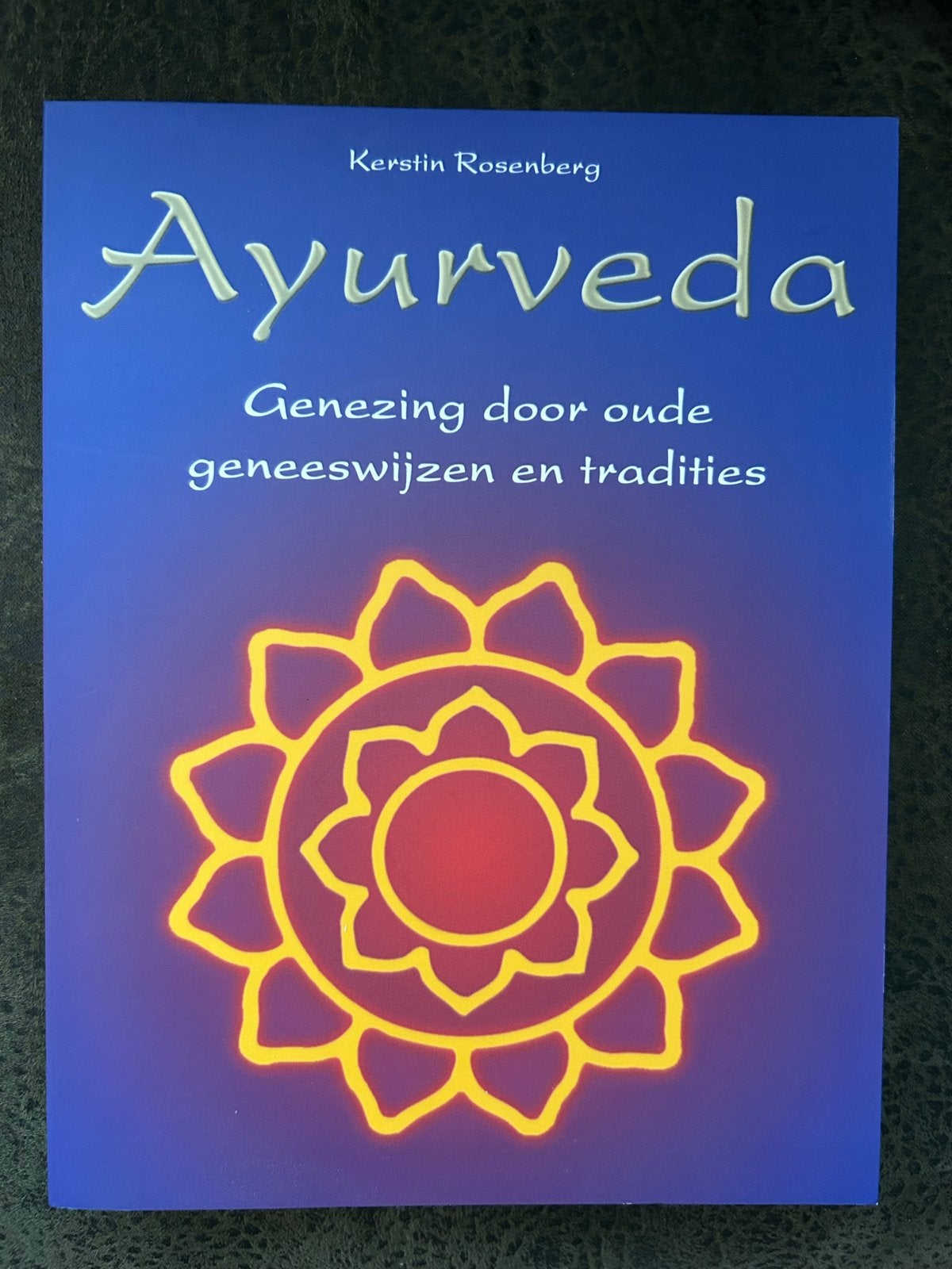 Ayurveda Genezing door oude geneeswijzen en tradities, Ophalen of Verzenden, Nieuw, Kruiden en Alternatief