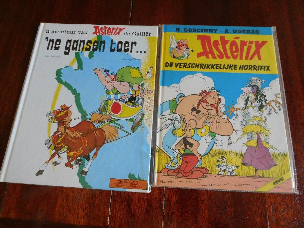 Asterix, Meerdere stripboeken, Ophalen of Verzenden, Zo goed als nieuw