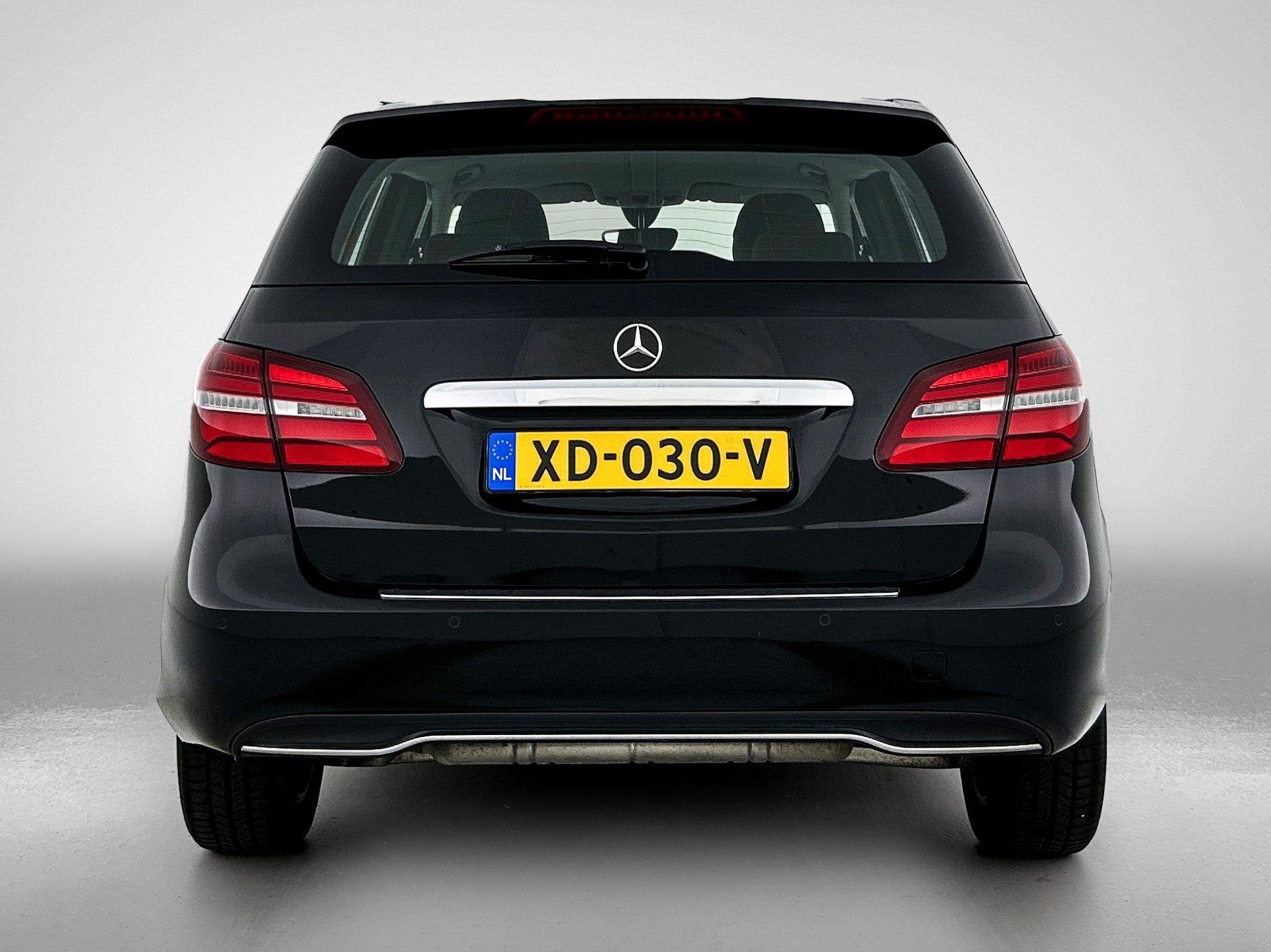 Mercedes-Benz B-klasse 180 Ambition | AUTOMAAT | NAVIGATIE |, Auto's, Mercedes-Benz, Gebruikt, 4 cilinders, Onderhoudsboekje, 16 km/l
