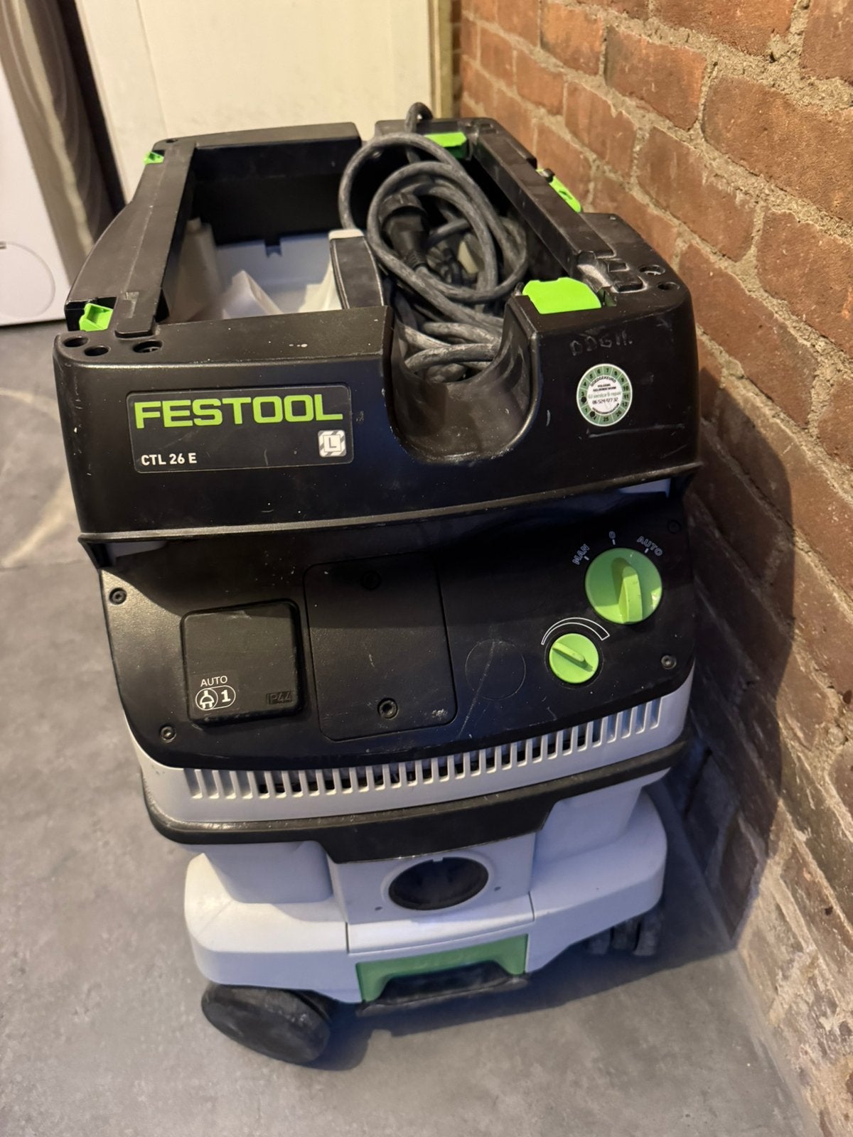 Festool CTL 26 E Bouwstofzuiger 2400W 26L, Ophalen, Zo goed als nieuw, Waterstofzuiger