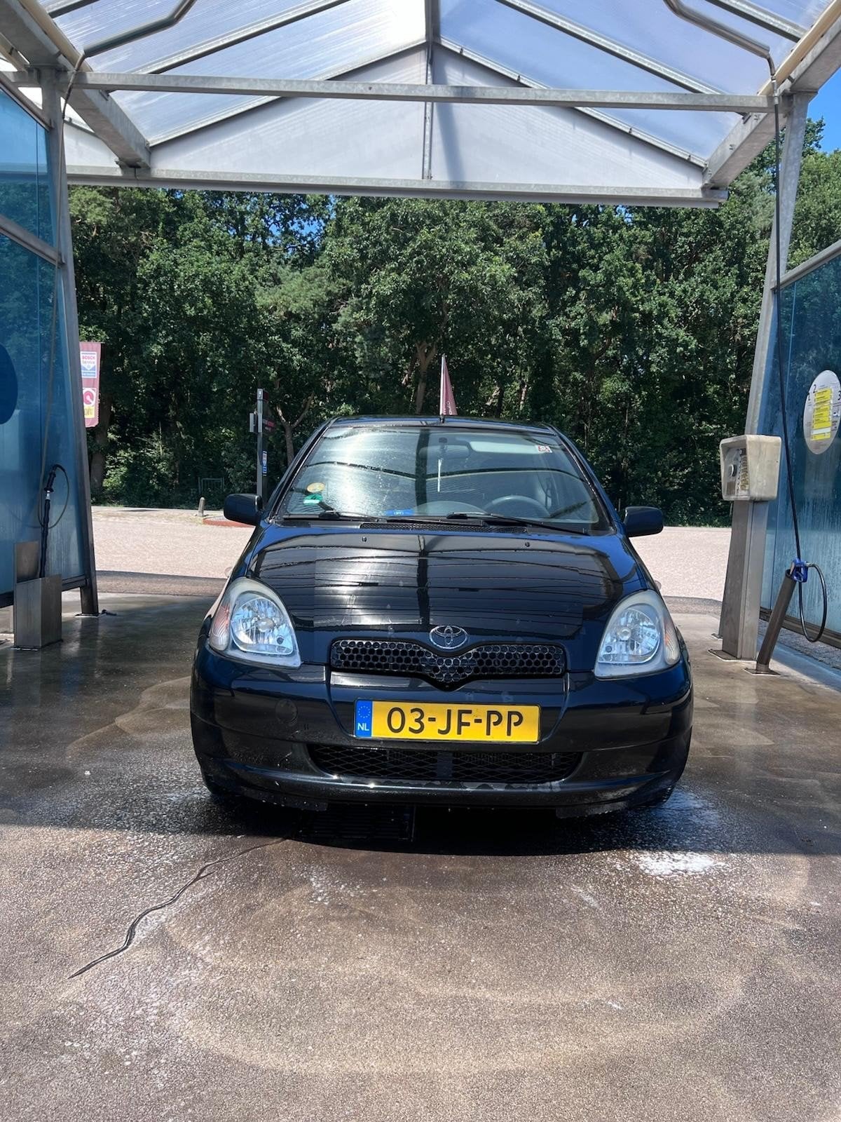 Toyota Yaris uit 2002, Auto's, Toyota, Particulier, Yaris, Benzine, C, Hatchback, Handgeschakeld, Origineel Nederlands, Zwart