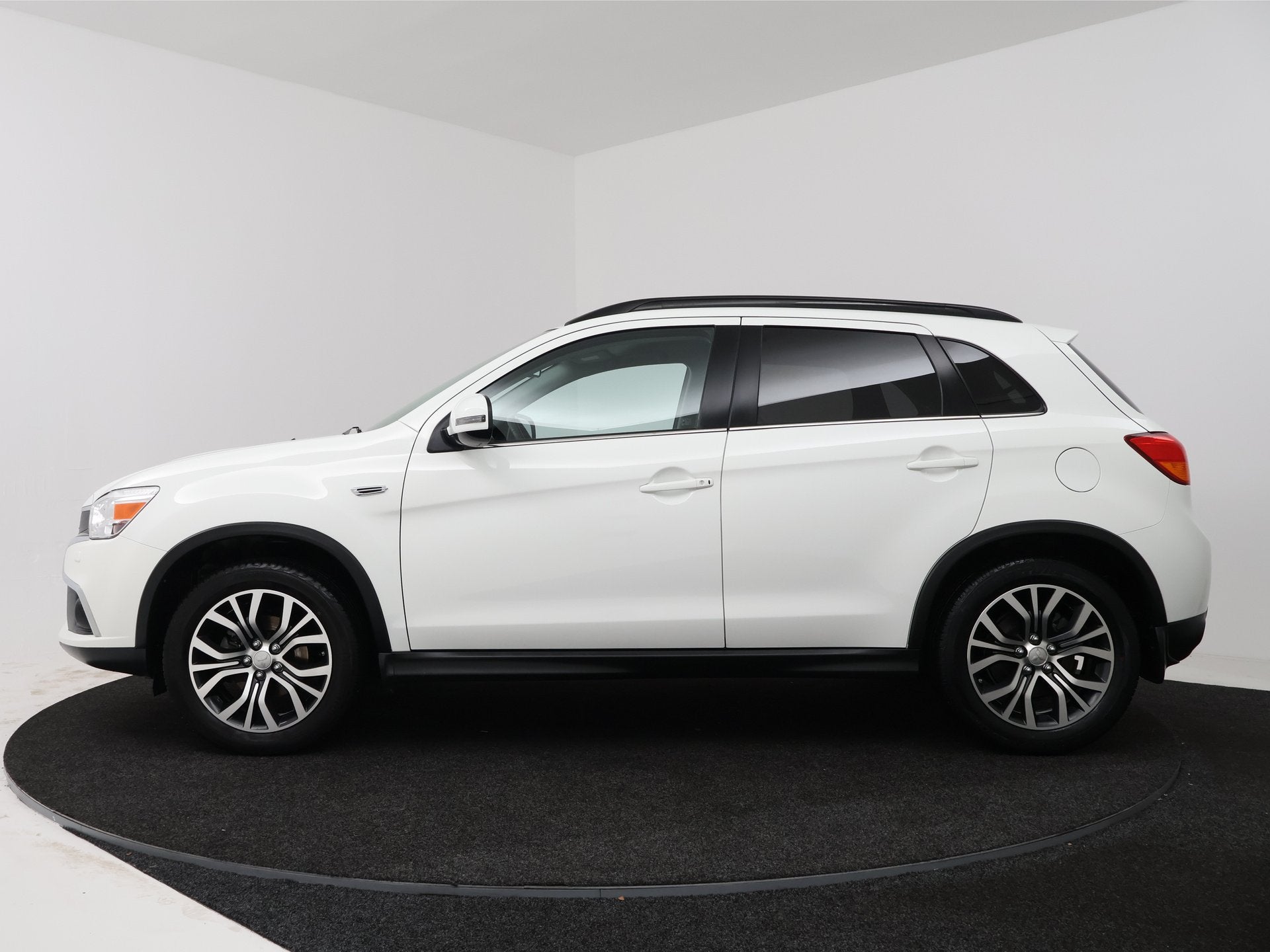 Mitsubishi ASX 1.6 Cleartec Connect Pro | Trekhaak | Navigat, Voorwielaandrijving, 12 maanden, Stof, Gebruikt