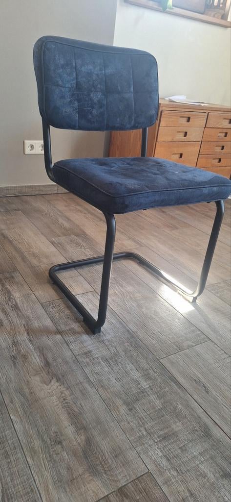 2x Donkerblauwe eetkamerstoelen - Zo goed als nieuw, Huis en Inrichting, Stoelen, Ophalen, Twee, Blauw, Zo goed als nieuw