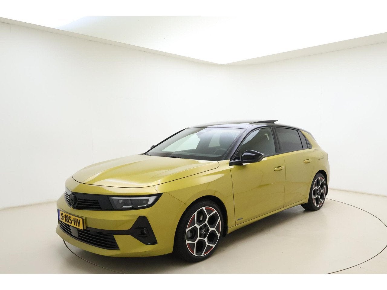 Opel Astra 1.6 Hybrid GS Line 180pk | Automaat | Full Option, Auto's, Automaat, Gebruikt, 4 cilinders, 181 pk