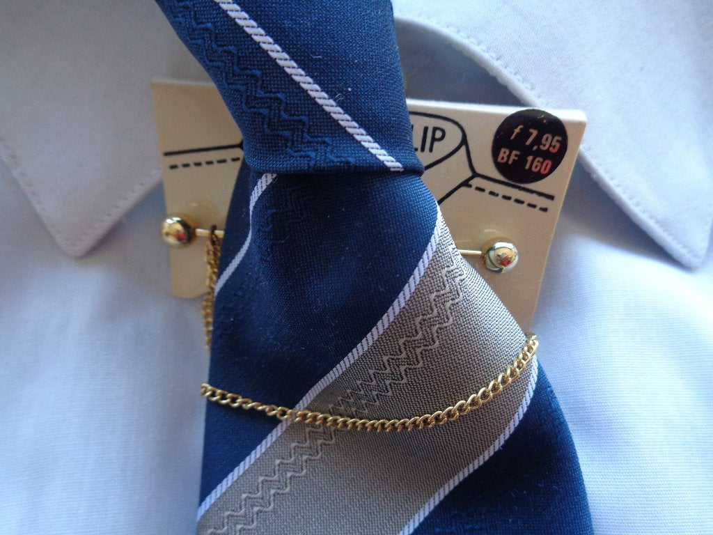 kraagpin met stropdasketting goudkleurig collar clip NIEUW!, Ophalen of Verzenden, Nieuw