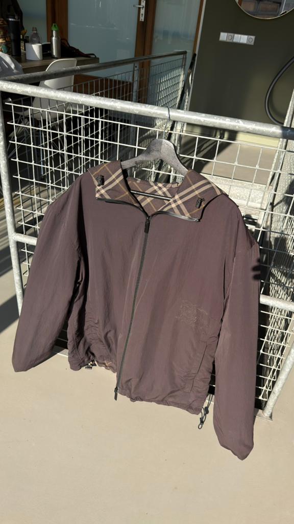 Burberry Jas (reversible) 2026 met bon, Kleding | Heren, Jassen | Zomer, Ophalen of Verzenden, Nieuw, Maat 52/54 (L), Bruin